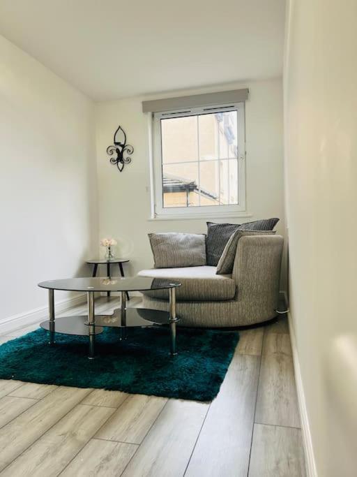 إدنبرة Superb 2 Bedroom Apartment With Free Parking المظهر الخارجي الصورة